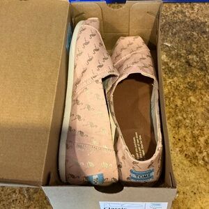 TOMS Women's Flamingo Print Pink Loafers